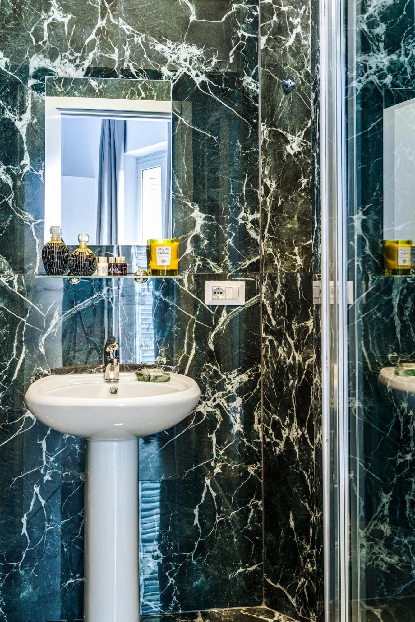 Elysium Suites Colosseo روما المظهر الخارجي الصورة